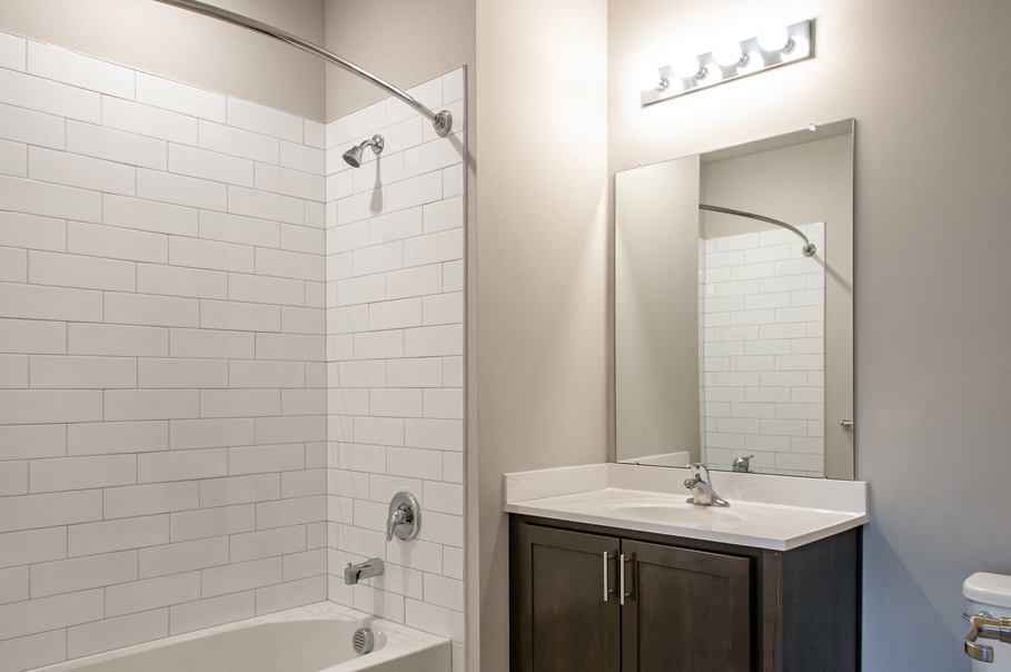 The Pavilion At Raritan Apartments, 2 Healthquest Blvd., Flemington, NJ